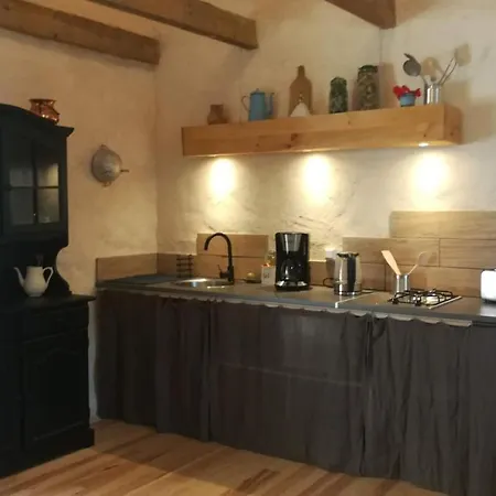 Bed and Breakfast Un Nid Pour La Nuit, D'hotes 3*