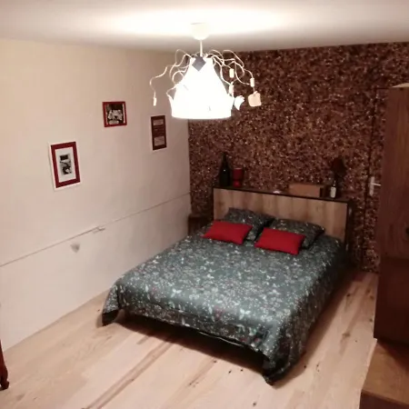 Un Nid Pour La Nuit, D'hotes *