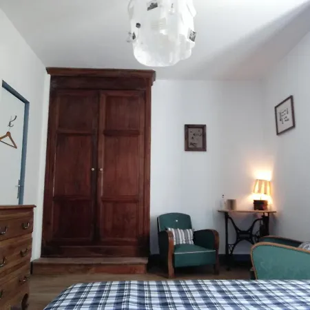 Un Nid Pour La Nuit, D'hotes * Saint-Géry