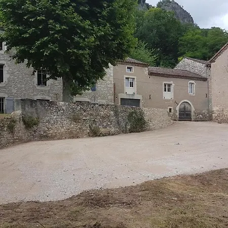 Un Nid Pour La Nuit, D'hotes 3*