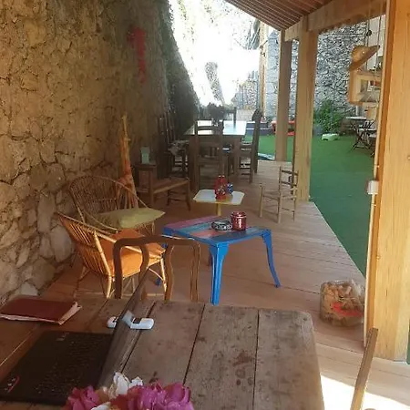 Un Nid Pour La Nuit, D'hotes 3* Saint-Gery (Lot)