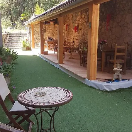 Bed and Breakfast Un Nid Pour La Nuit, D'hotes Saint-Géry