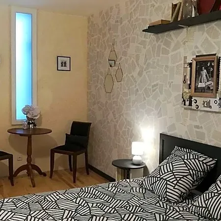 Un Nid Pour La Nuit, D'hotes