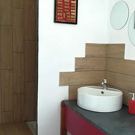 Un Nid Pour La Nuit, D'hotes Bed & Breakfast 3*